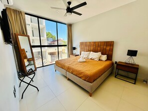 Departamento céntrico con estilo 309D | 2 bedrooms, blackout curtains, free WiFi, bed sheets - Cipres Apartments (Mazatlán)