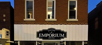 Historic Nauvoo Apartment, family friendly. 