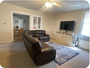 Smart TV, fireplace, video games