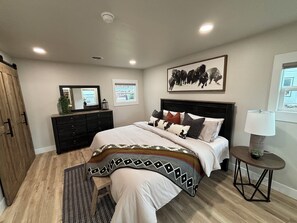 3 chambres, bureau, fer et planche à repasser, Wi-Fi gratuit