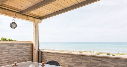 Rome's Beach House 1 by Interhome