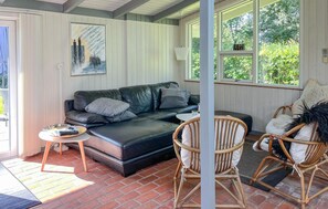 TV, fireplace, stereo - 3 bedroom beautiful home in Vinderup (Vinderup)