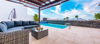 Villa Malolo - Private Pool and Jacuzzi By Lanzarote Vacation Homes
