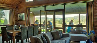 Bluebush Estate - The Chalet - Stunning Country Views - Sleeps 10