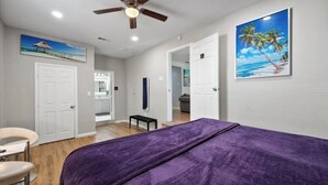 3 slaapkamers, een strijkplank/strijkijzer, gratis wifi, beddengoed