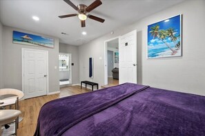 3 bedrooms, iron/ironing board, WiFi, bed sheets - ARLINGTON ENTERTAINMENT DISTRICT RENTAL (Arlington)