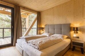 4 bedrooms, free WiFi, bed sheets