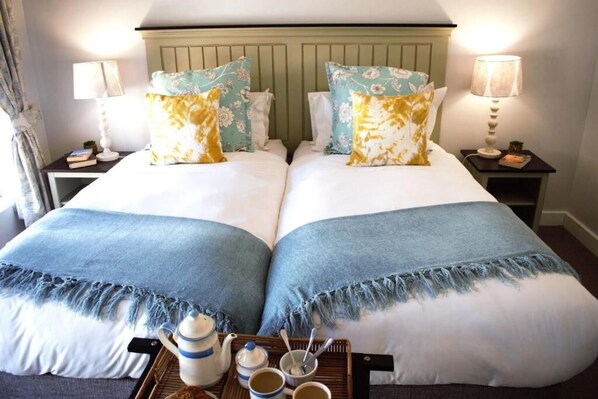 2 soverom, skrivebord, strykejern/-brett og wi-fi