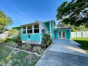 Exterior - Sandy Lane near Kennedy Space Center (Cocoa)