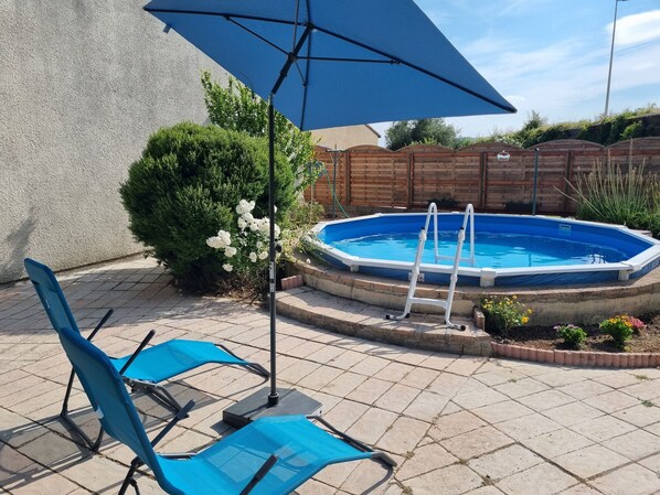 Outdoor pool - Vacances Entre mer et Montagne (Alès)