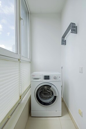 Comfort appartement | 1 slaapkamer, een bureau, een laptopwerkplek, verduisterende gordijnen