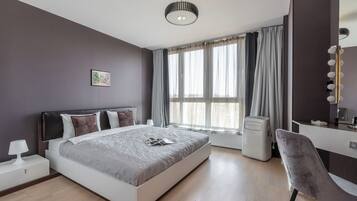 1 habitación, ropa de cama de alta calidad y escritorio
