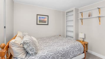 2 Schlafzimmer, Bügeleisen/Bügelbrett, kostenloses WLAN, Bettwäsche