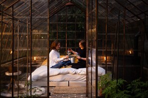 Apartment | 3 bedrooms - La Petite For t Antique Countryside Greenhouse (Asse)