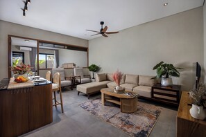 Quarto superior | Área de estar | TV LED 32 polegadas com canais digitais