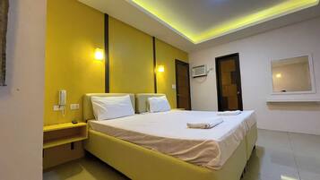 1 dormitorio y ropa de cama