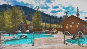 Pool - New Beds / AC / Pool & Hot Tub / Fireplace (Panorama)