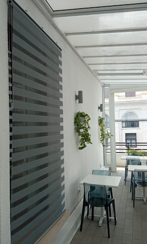 Daily buffet breakfast (EUR 10 per person)
