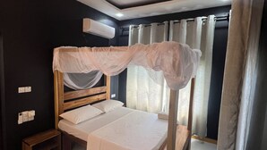 Gambar tidak terklasifikasi, 3 dari 42, tombol