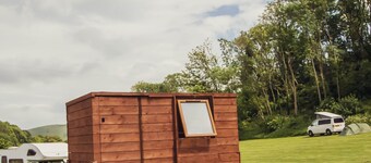 Cozy shepherds hut in the stunning village of Alfriston
