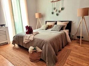 3 habitaciones, tabla de planchar con plancha y wifi gratis 