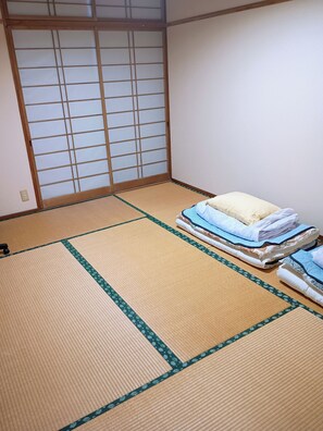 Traditional Quadruple Room, Non Smoking, Shared Bathroom - Minsyuku yuinoie (Tatsugo)