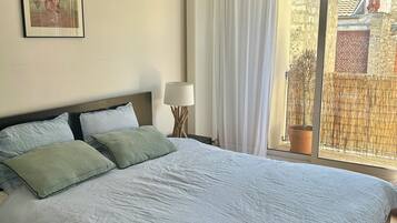 1 bedroom, iron/ironing board, WiFi, bed sheets