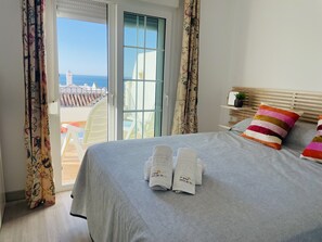 2 bedrooms, iron/ironing board, free WiFi, bed sheets - Apartamento Torrox Park con vistas al Mar (Torrox)