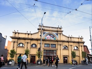 Point of interest - This is certainly entry level living at its finest (Melbourne)