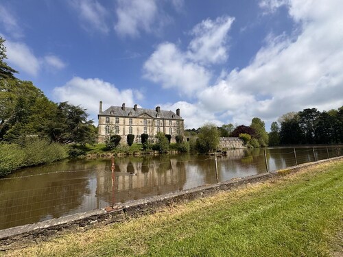 18. Jhdt. Pavillon mit Internet, privater Park