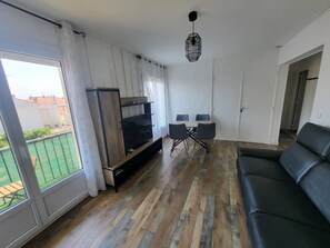 TV