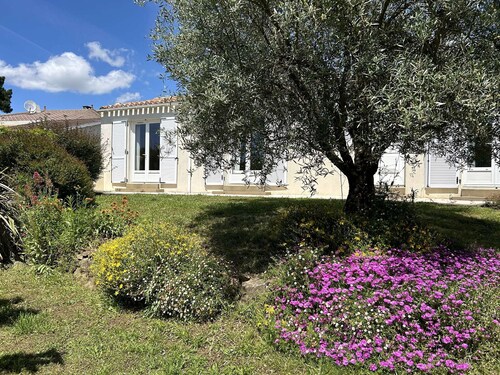 Maison indépendante 6 pers. avec terrasse, barbecue et parking, à 6 km de la plage