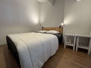 1 bedroom - T2 bis Appt for 4 in Saint-Martin-de-Re with Pool (Saint-Martin-de-Ré)