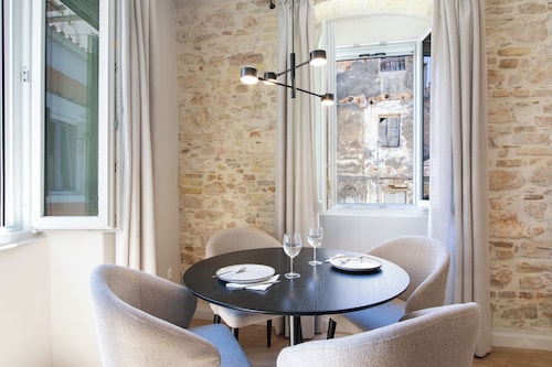 Kantouni Mpizi Suites by CorfuEscapes