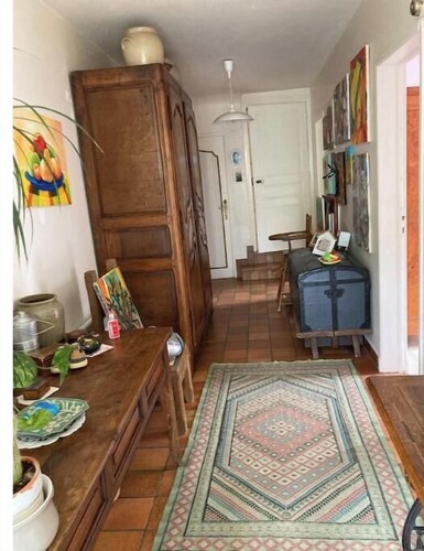 Rent pretty small furnished room with bathroom, near nature, parking