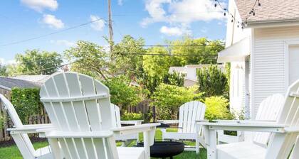 Dundee Garden House | Home Gym, Fire-Pit, S'mores!