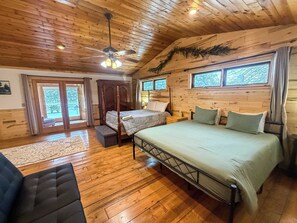 5 bedrooms, travel cot, WiFi, bed sheets