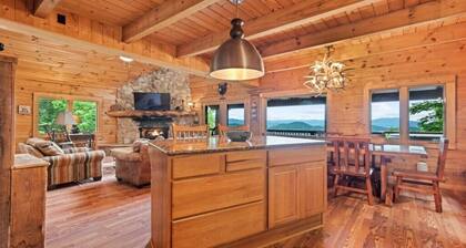 1 Sweet View - 4 BR, 3.5 BA, Hot Tub, VIEWS!