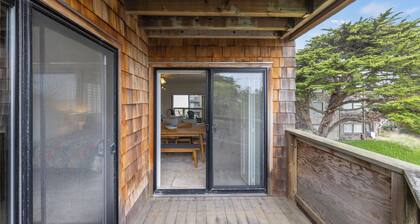 Shorebirds 158 - Sleeps 8