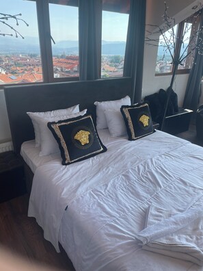 1 bedroom, down comforters, iron/ironing board, free WiFi - SlH by Andre Wellness and Recreation (Bansko)