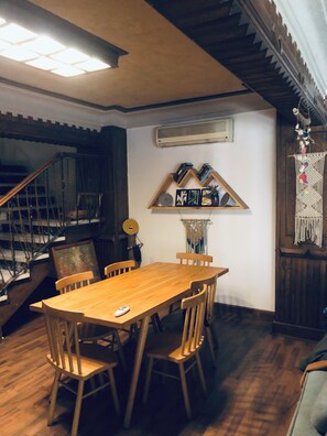 تناول الطعام
