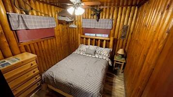 2 عدّة غرف نوم وواي فاي مجانًا وملاءات أسرّة