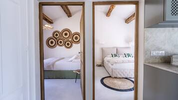 2 bedrooms, in-room safe, WiFi (free), bed sheets