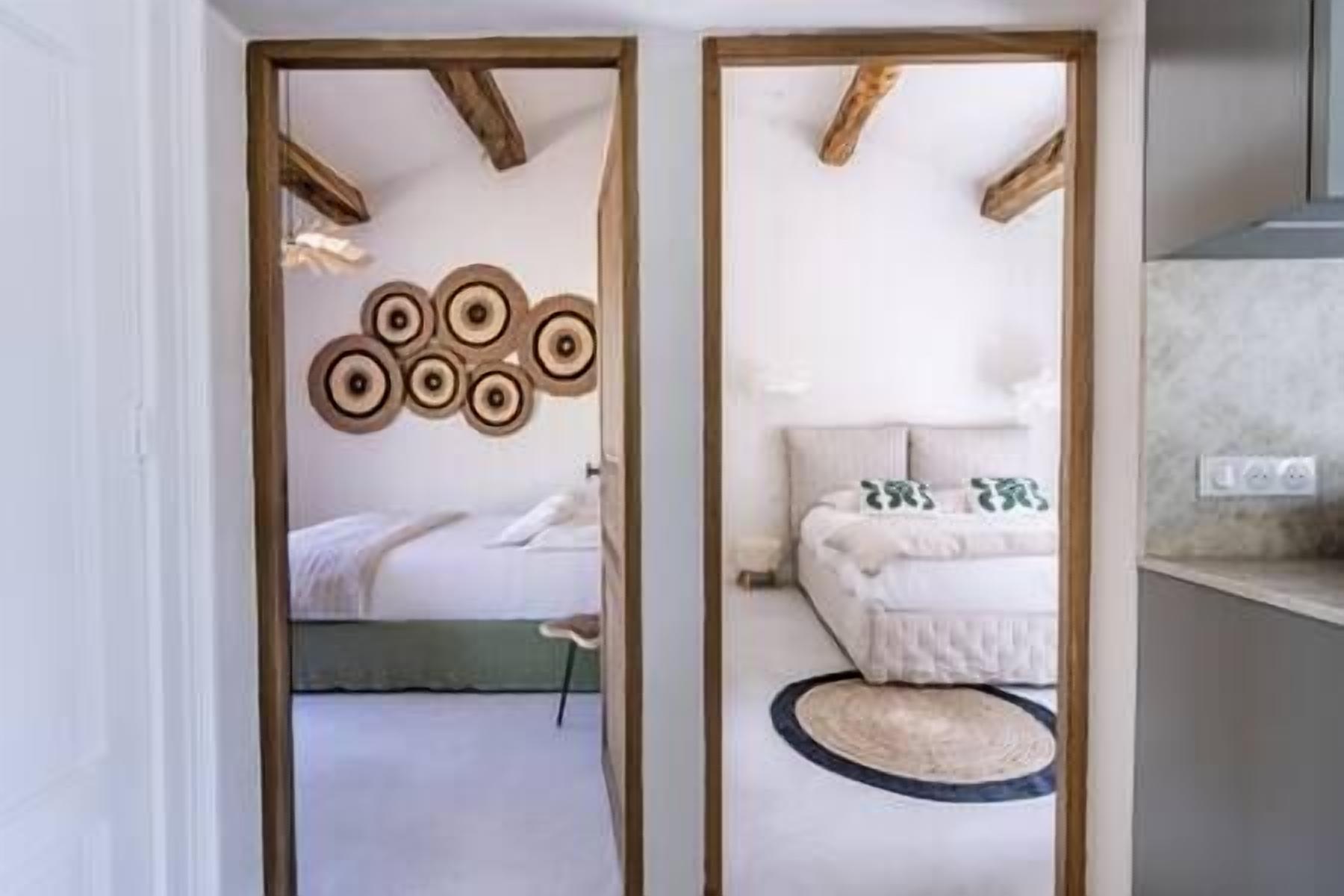 2 chambres, coffres-forts dans les chambres, Wi-Fi, draps fournis