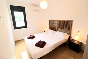 4 bedrooms, free WiFi, bed sheets