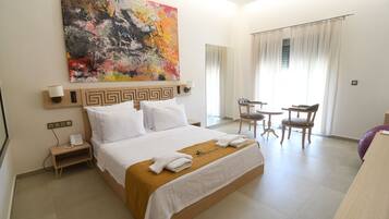 Premium bedding, down duvets, minibar, in-room safe