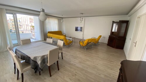 old town yakını genis ev