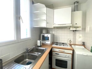 Mikrowelle, Ofen, Geschirrspüler