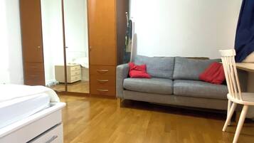 1 bedroom, iron/ironing board, WiFi, bed sheets