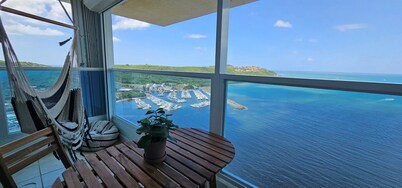 Luxury Penthouse w/ Ocean & Marina Views • Pool
